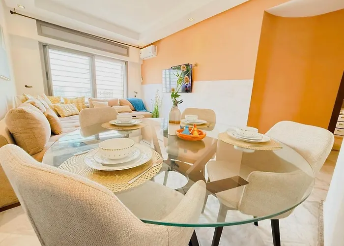 Cosy And Sunny - Private Rooftop - Near Train & Tramway