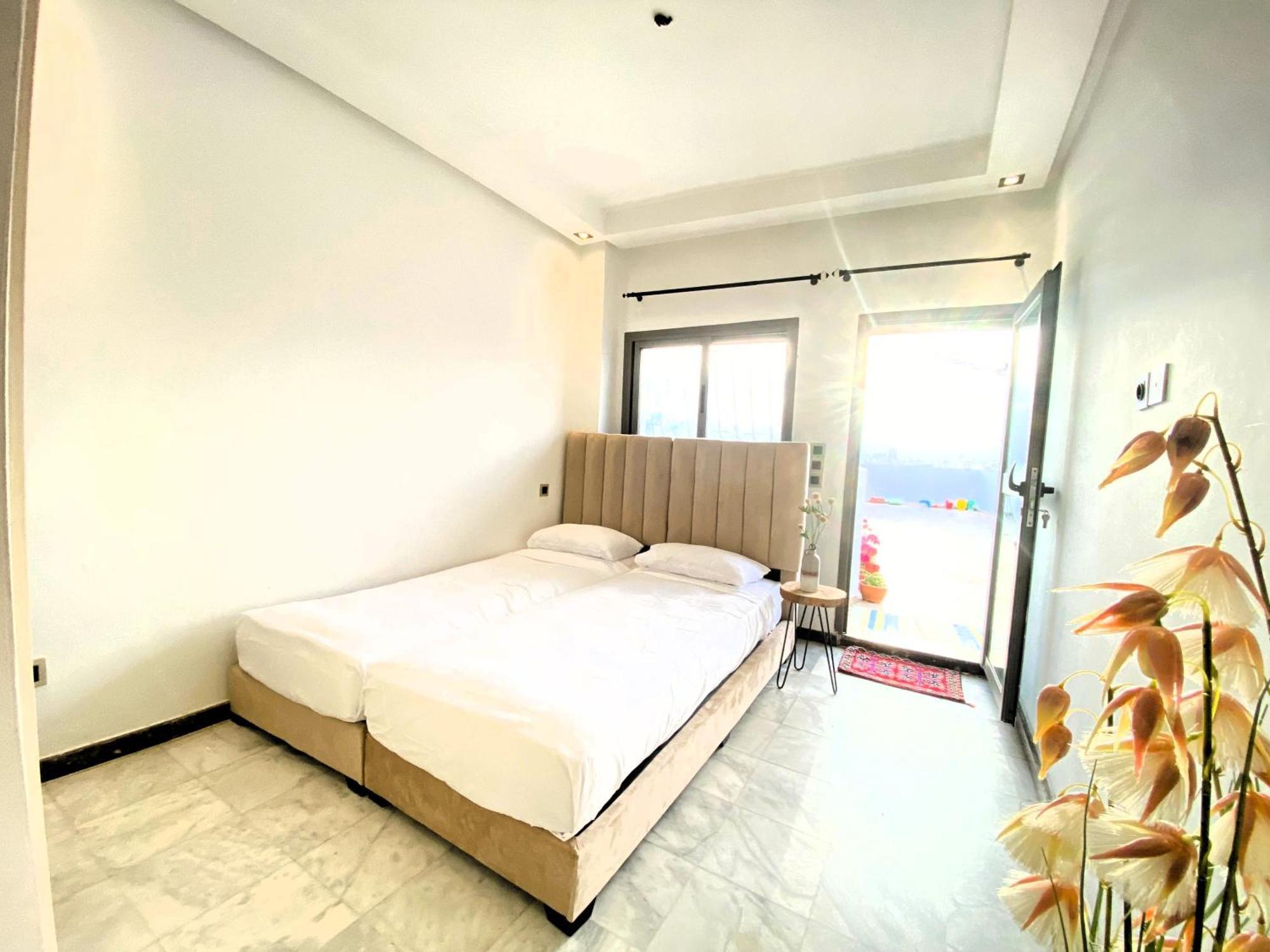 Apartment Cosy And Sunny - Private Rooftop - Near Train & Tramway
