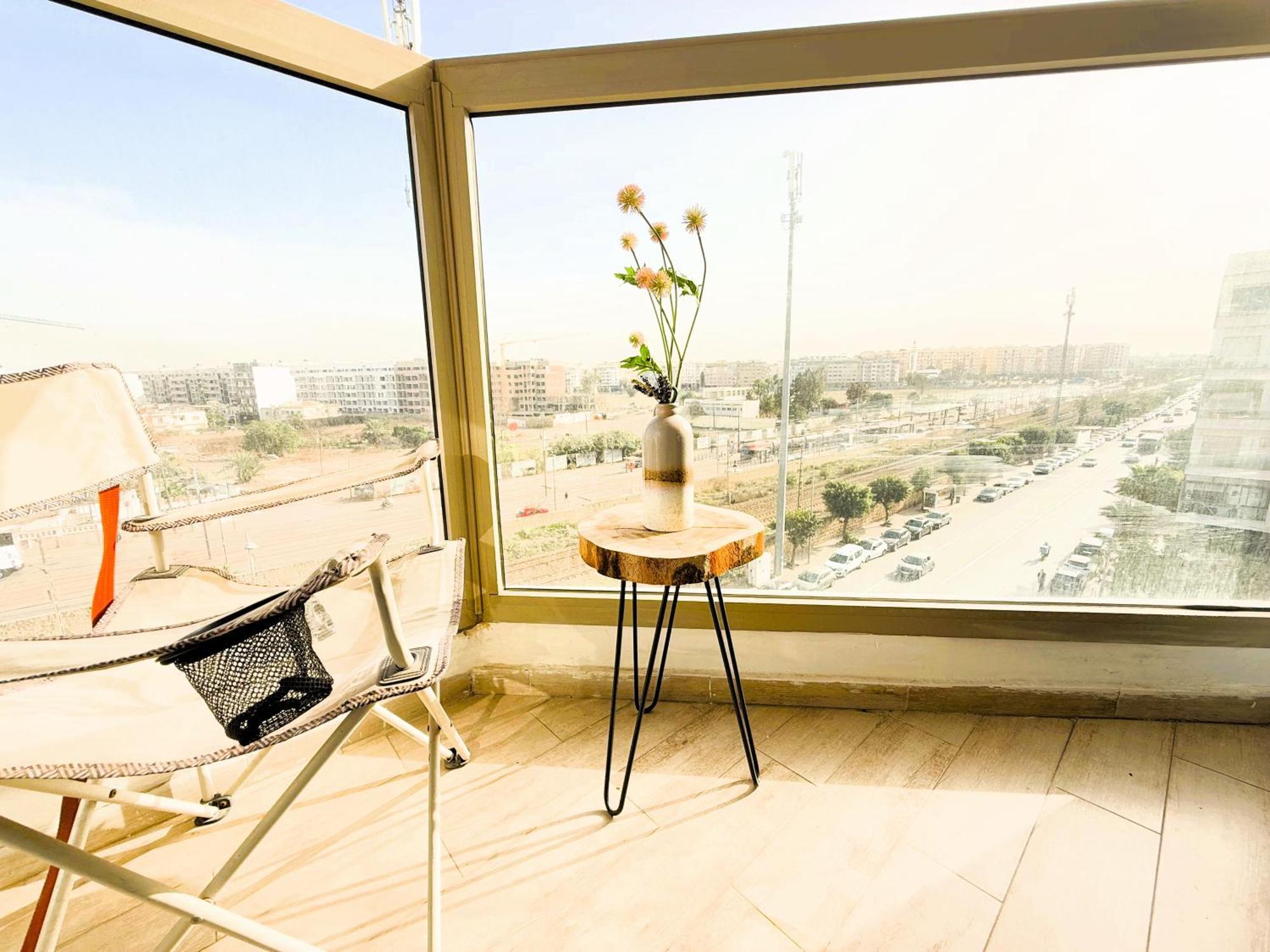Apartment Cosy And Sunny - Private Rooftop - Near Train & Tramway